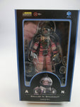 Alien Dallas in Compression Spacesuit 10 cm Action Figur