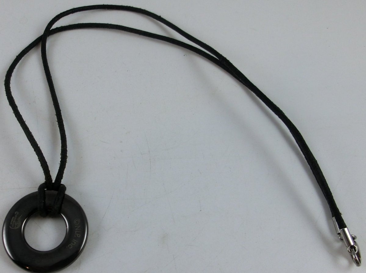 Herr der Ringe Anhänger Schumann Design 3 cm, Lederband