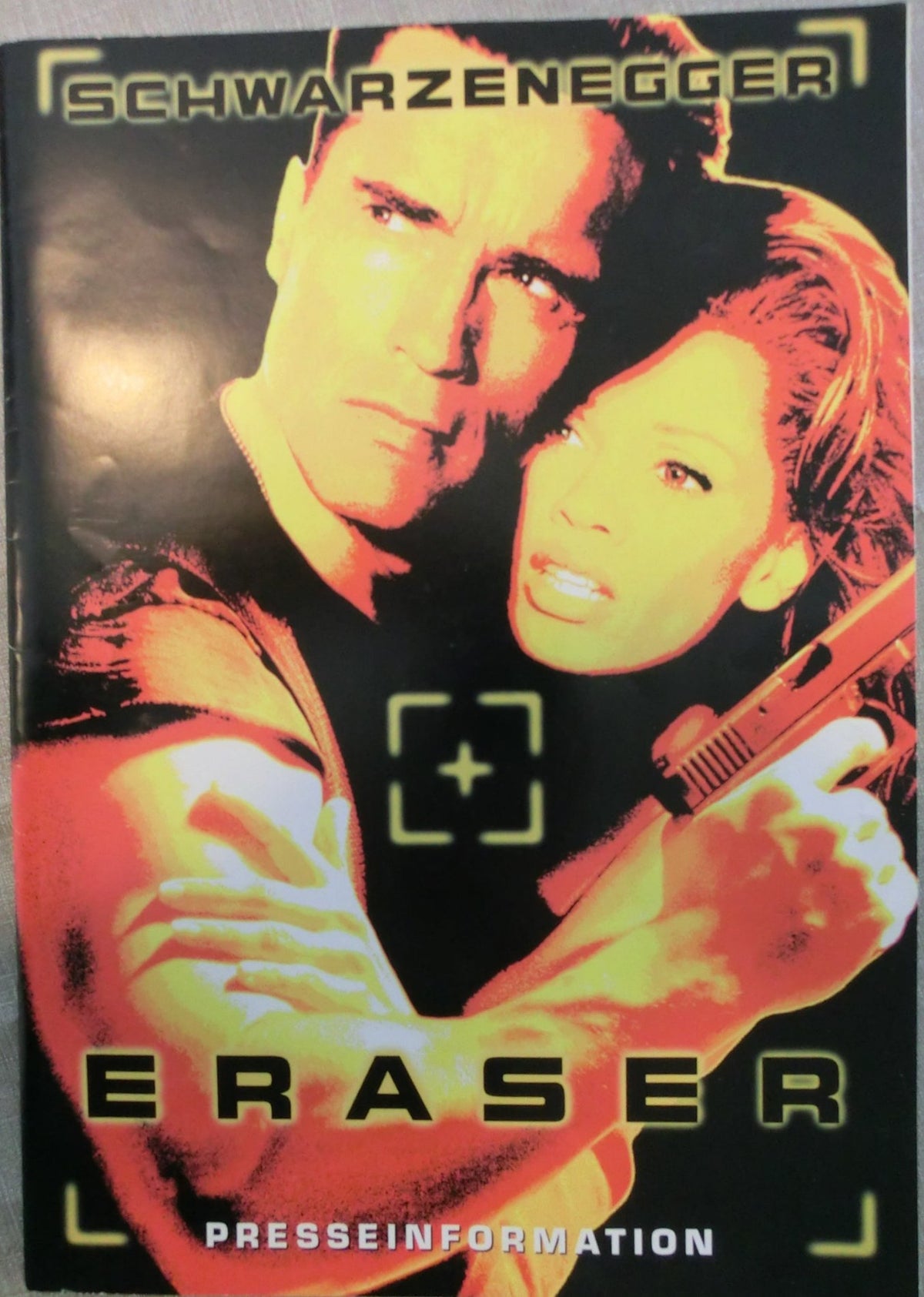 Eraser Presseheft mit 6 Pressefotos Schwarzenegger