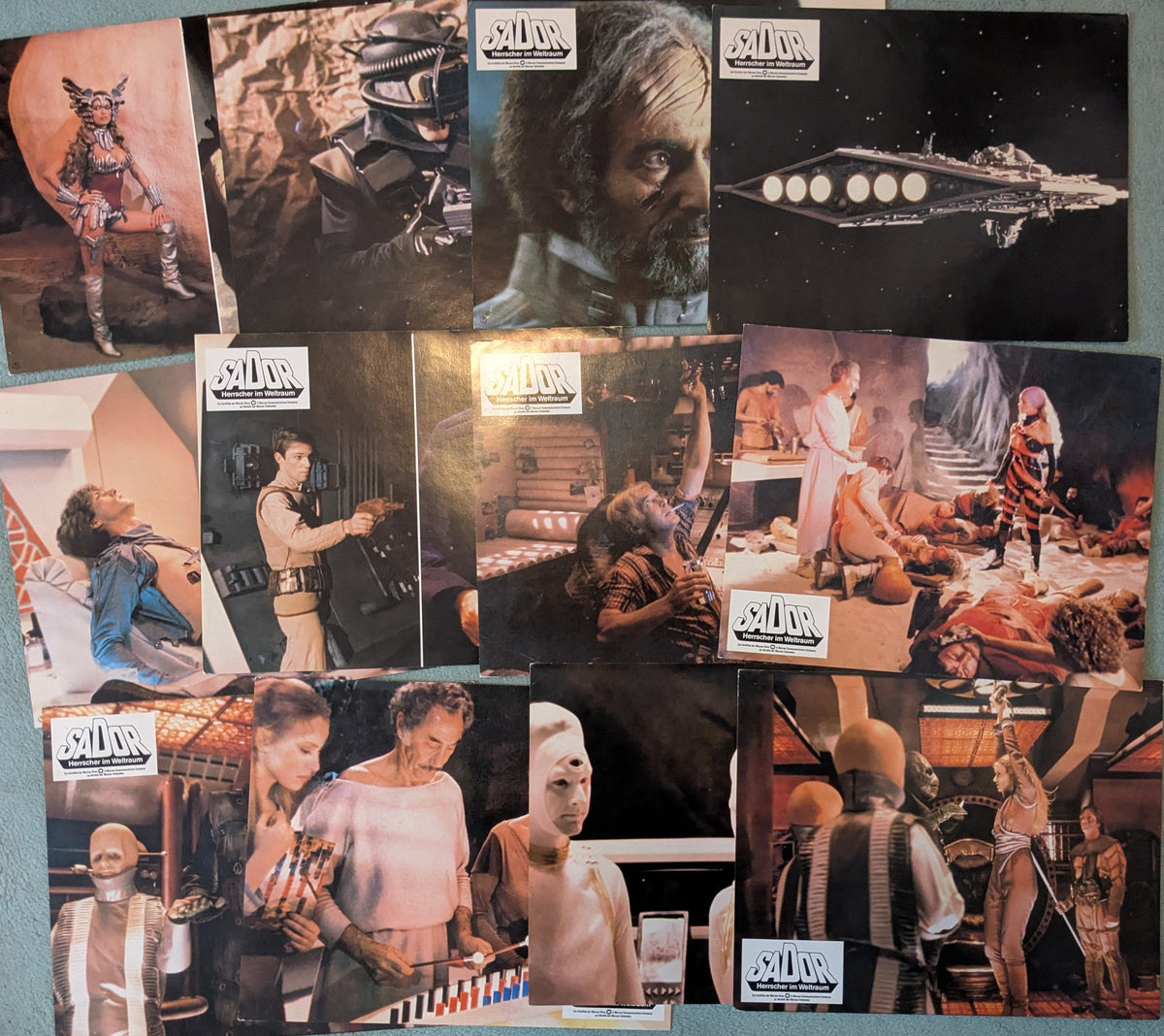 Sador Herrscher im Weltraum 12 Aushangfotos Lobby Cards