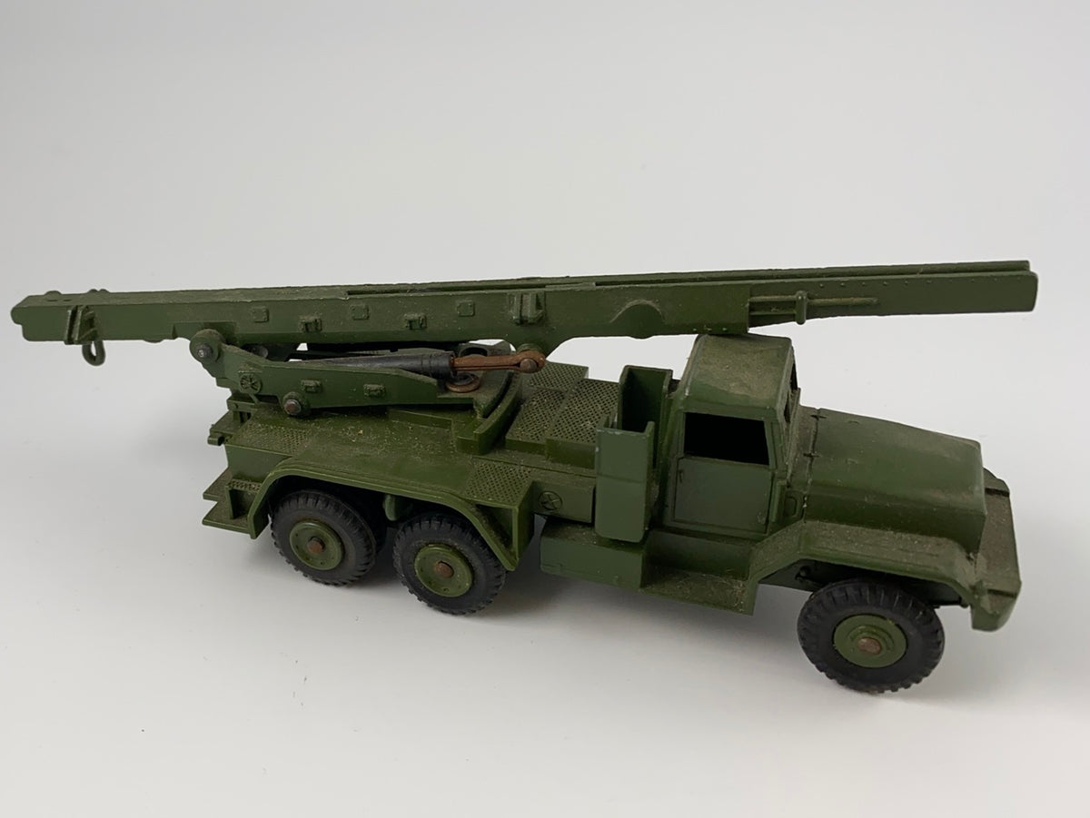 DINKY TOYS NO 665 HONEST JOHN MISSILE LAUNCHER -